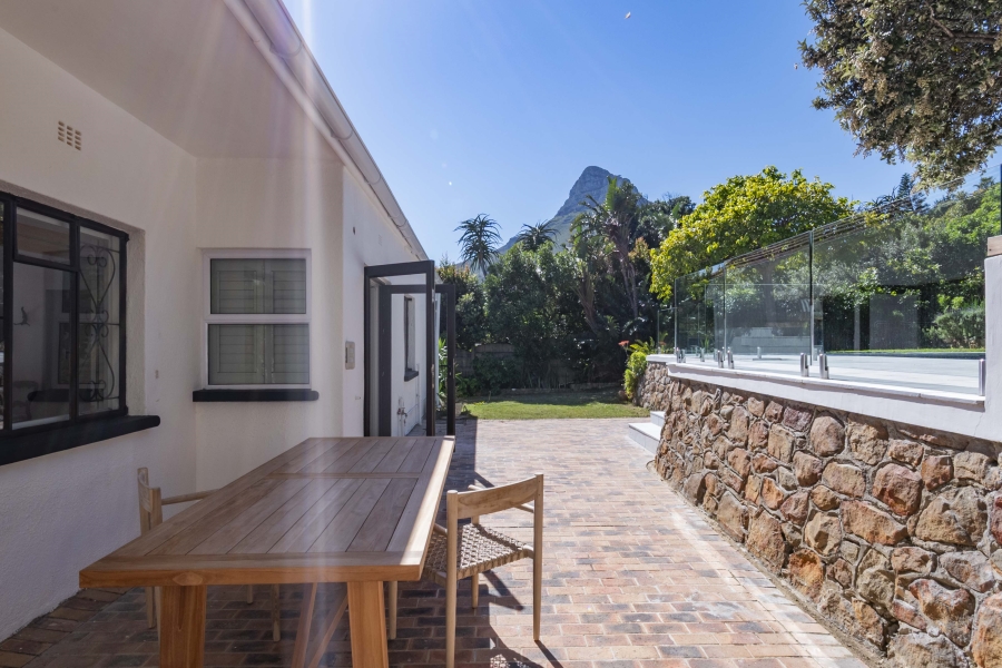 3 Bedroom Property for Sale in Camps Bay Western Cape